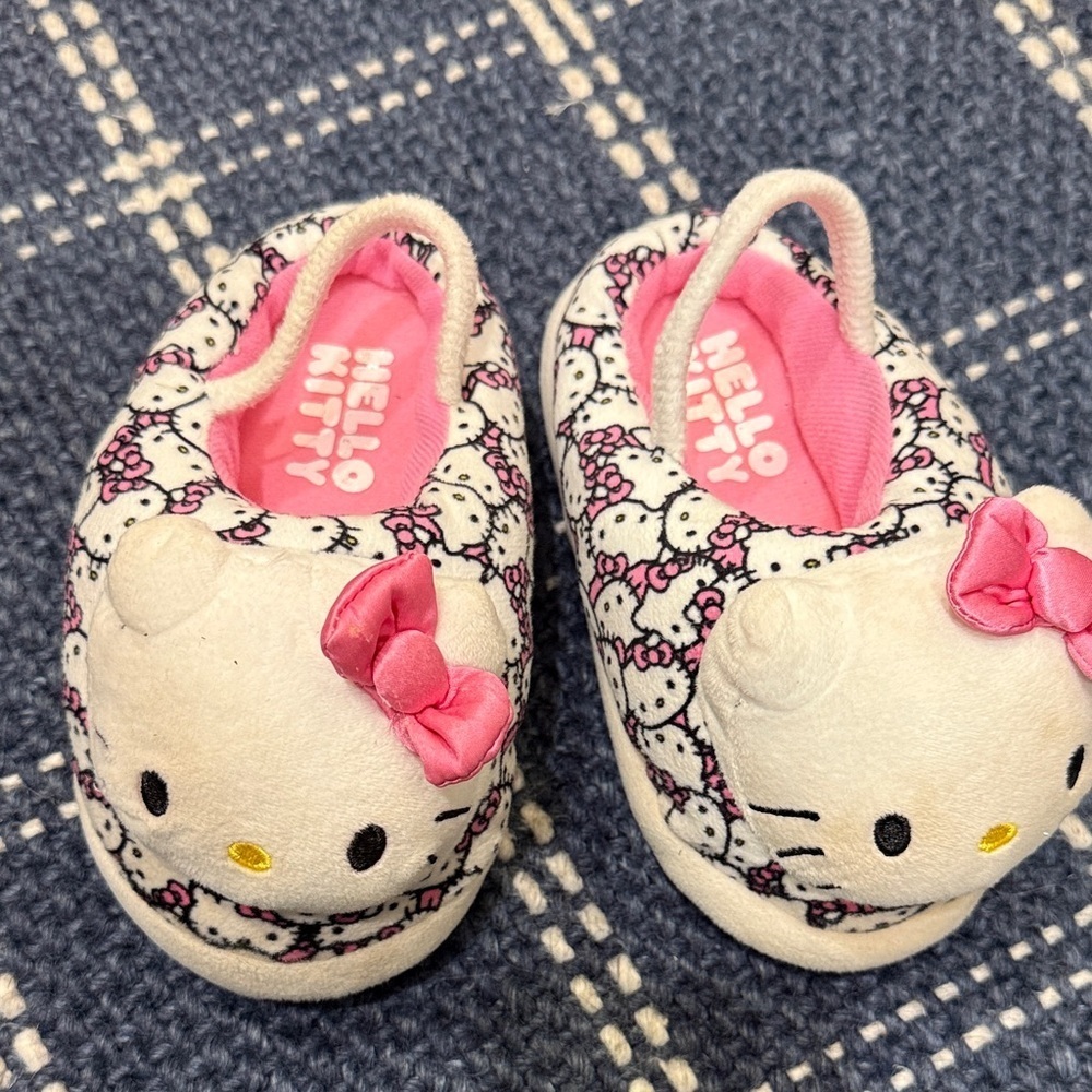 Hello Kitty Kids Slippers with Pink Accents